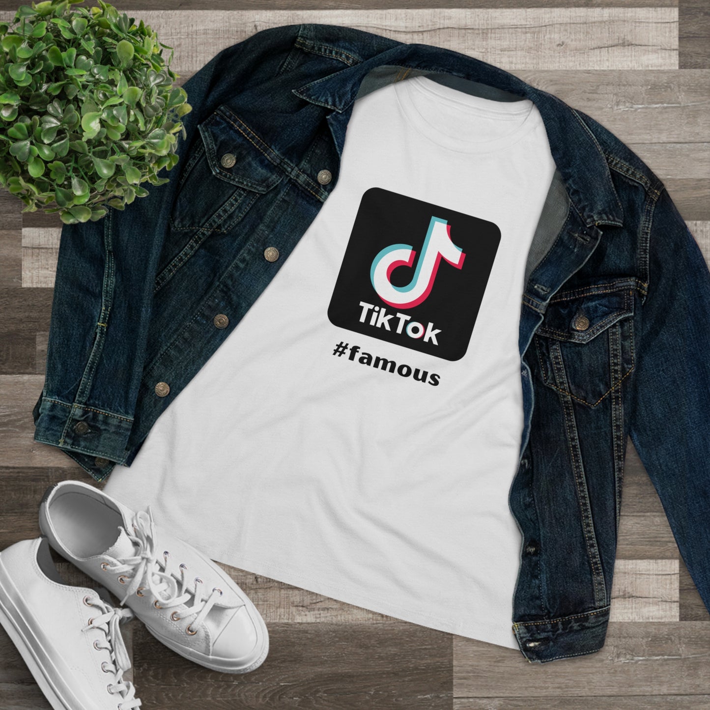 T-Shirt Bella+Canva Social Media Tok Famous Viral Women Men Premium Tee